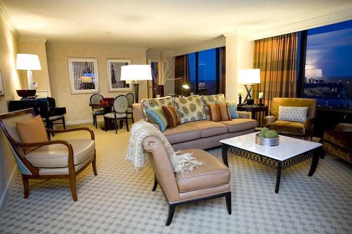 Doubletree By Hilton Hartford Downtown Hotel Exterior foto
